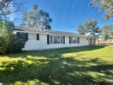 Tiny photo for 5688 S Baldwin Road, Ashley, MI 48806 (MLS # 1951265)