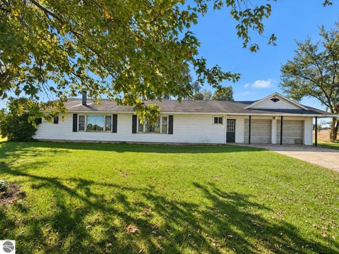 Photo of 5688 S Baldwin Road, Ashley, MI 48806 (MLS # 1951265)