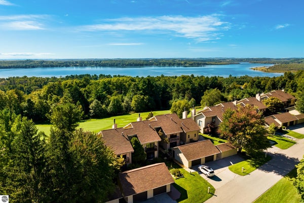 4991 N CROSS OVER DR UNIT 802, BELLAIRE, MI 49615 - Image c02dc65e109fcd4086ccb89a9f7471c4/2794295726