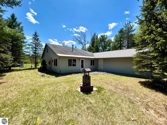 5510 RIDGE RD, LUZERNE, MI 48636 - Image c185da01b3bb58b8e443ec6ddcd99635/4013559652