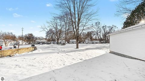 Tiny photo for 1030 Eastward Street, Alma, MI 48801 (MLS # 1941453)