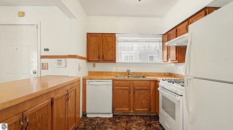 Tiny photo for 1030 Eastward Street, Alma, MI 48801 (MLS # 1941453)