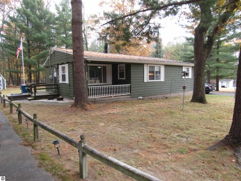 Tiny photo for 2755 Menominee Trail, West Branch, MI 48661 (MLS # 1952050)