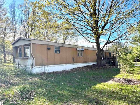 Tiny photo for 1718 N Saddler Road, Luther, MI 49656 (MLS # 1945148)