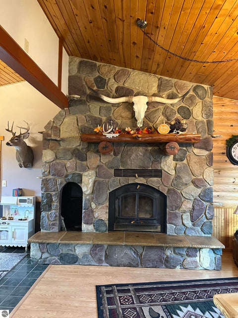 Tiny photo for 1025 Reed Road, Sterling, MI 48659 (MLS # 1951491)