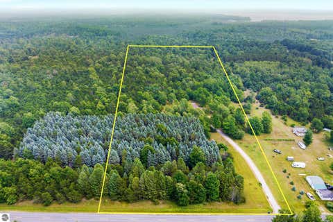 Tiny photo for 14143 Erdman Road, Arcadia, MI 49613 (MLS # 1948308)