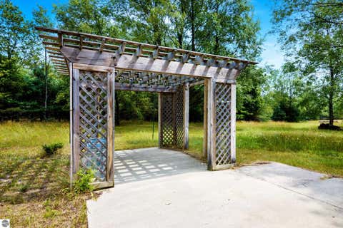 Tiny photo for 14143 Erdman Road, Arcadia, MI 49613 (MLS # 1948308)