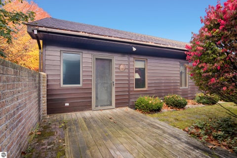 Tiny photo for 911 S Hammond Place, Traverse City, MI 49686 (MLS # 1952066)