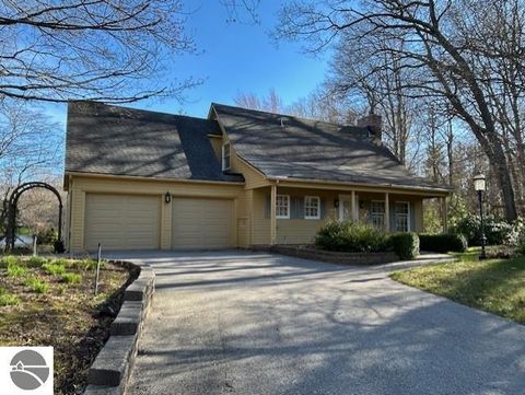 Photo of 4722 Kingswood Lane, Oscoda, MI 48750 (MLS # 1944095)