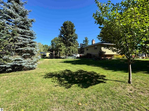 Tiny photo for 401 Orchard Avenue, Clare, MI 48617 (MLS # 1950453)