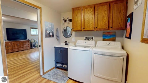 Tiny photo for 401 Orchard Avenue, Clare, MI 48617 (MLS # 1950453)
