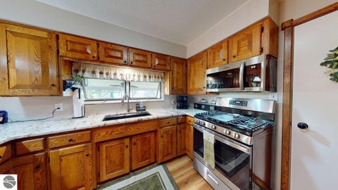 Tiny photo for 401 Orchard Avenue, Clare, MI 48617 (MLS # 1950453)