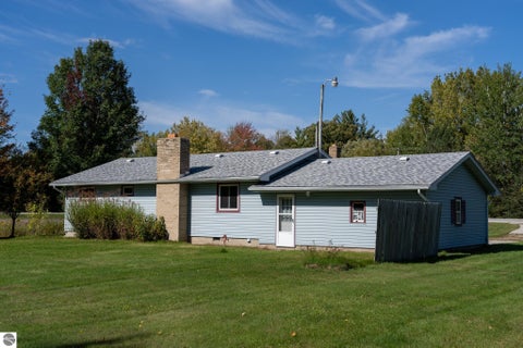 Tiny photo for 8476 E Pickard Road, Mt Pleasant, MI 48858 (MLS # 1951498)