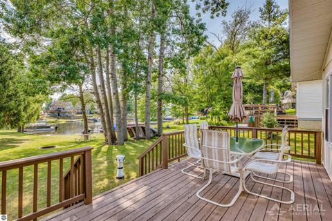 Photo of 1998 N Ogemaw Trail, West Branch, MI 48661 (MLS # 1944964)