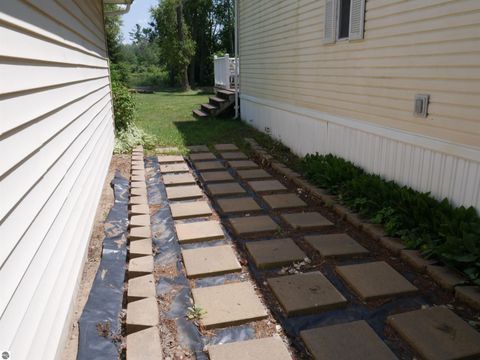 Tiny photo for 2539 Highland Trail, West Branch, MI 48661 (MLS # 1948396)