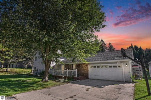 Photo of 127 Blossom Avenue, Cadillac, MI 49601 (MLS # 1950920)