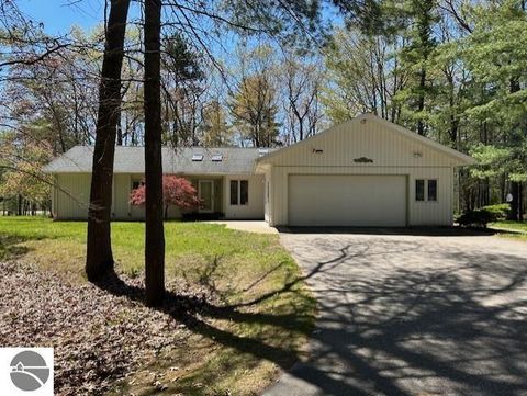 Tiny photo for 1095 E Lincoln Street, East Tawas, MI 48730 (MLS # 1945583)
