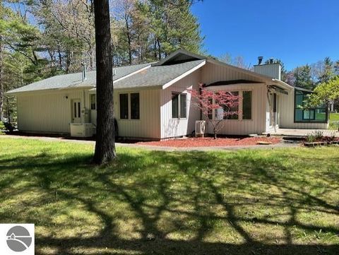 Tiny photo for 1095 E Lincoln Street, East Tawas, MI 48730 (MLS # 1945583)