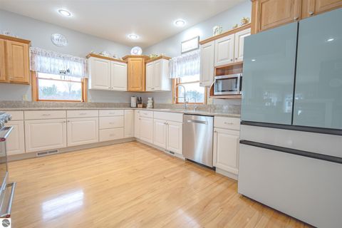 Tiny photo for 6702 Links Drive, Mt Pleasant, MI 48858 (MLS # 1942067)