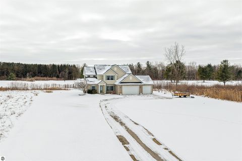 Tiny photo for 6702 Links Drive, Mt Pleasant, MI 48858 (MLS # 1942067)