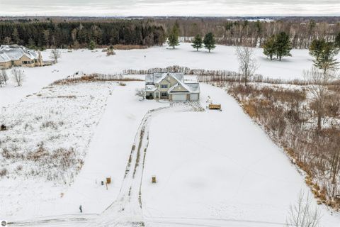 Tiny photo for 6702 Links Drive, Mt Pleasant, MI 48858 (MLS # 1942067)