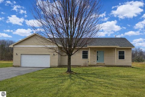 Tiny photo for 9305 Kingsfield Drive, Kingsley, MI 49649 (MLS # 1943347)