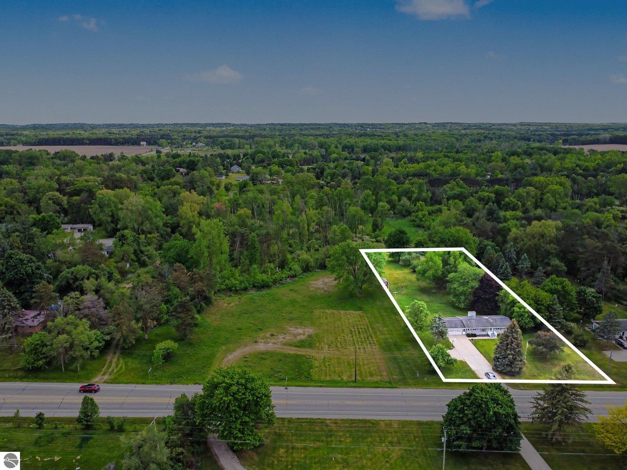 305 W Remus Road