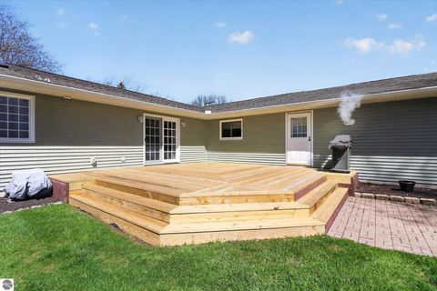 Tiny photo for 402 Second Street, Breckenridge, MI 48615 (MLS # 1944183)