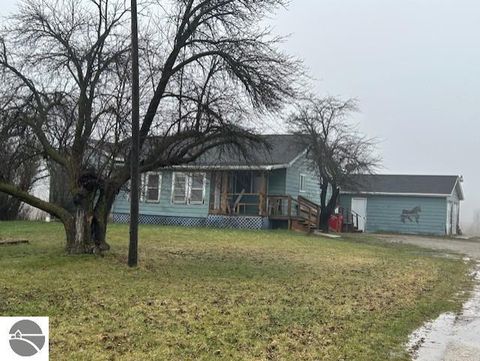 Tiny photo for 4814 Carpenter Road, Tawas City, MI 48763 (MLS # 1943844)