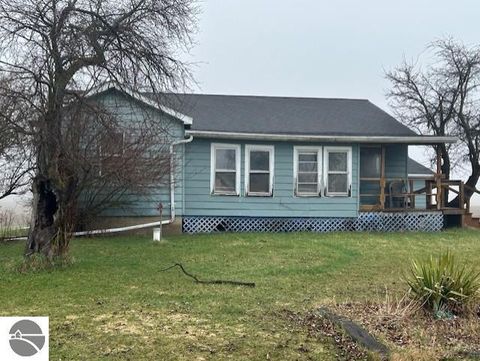 Tiny photo for 4814 Carpenter Road, Tawas City, MI 48763 (MLS # 1943844)