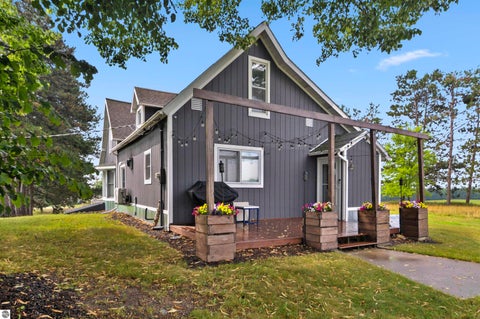 Tiny photo for 9649 E 48 Road, Cadillac, MI 49601 (MLS # 1950125)