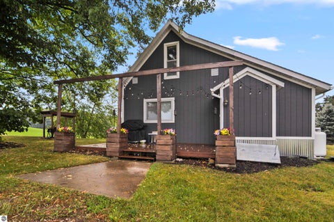 Tiny photo for 9649 E 48 Road, Cadillac, MI 49601 (MLS # 1950125)