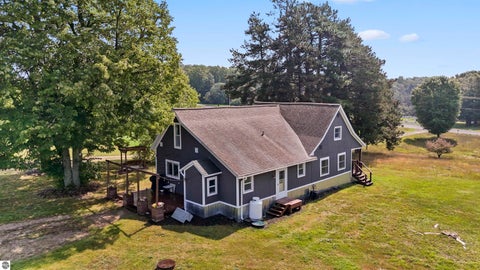 Tiny photo for 9649 E 48 Road, Cadillac, MI 49601 (MLS # 1950125)