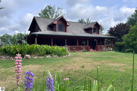 Tiny photo for 8100 Hodge Road, Kingsley, MI 49649 (MLS # 1946881)