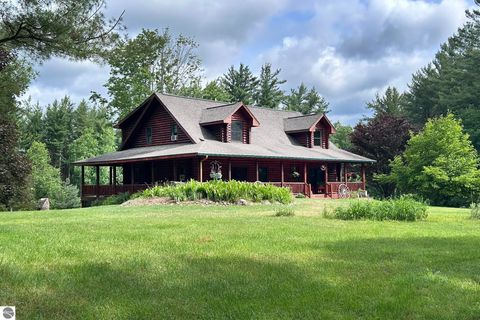 Tiny photo for 8100 Hodge Road, Kingsley, MI 49649 (MLS # 1946881)