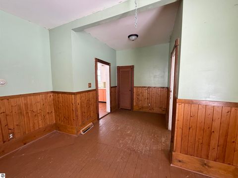 Tiny photo for 310 N Kinney Avenue, Mt Pleasant, MI 48858 (MLS # 1942164)