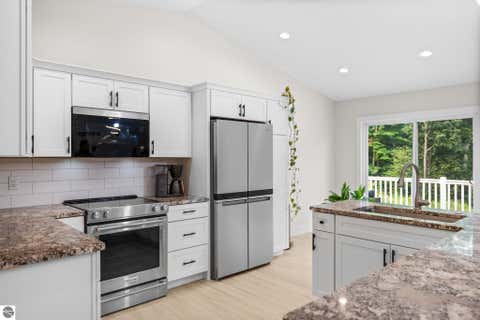 Tiny photo for 1432 Umber Drive, Traverse City, MI 49696 (MLS # 1948251)
