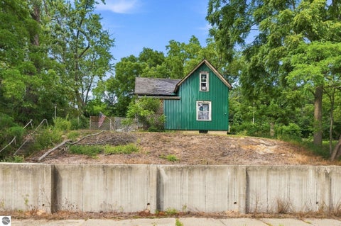 Tiny photo for 441 Washington Street, Cadillac, MI 49601 (MLS # 1949516)