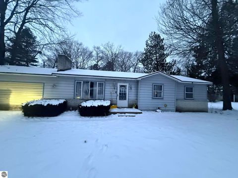 Photo of 6439 Tecumseh Avenue, Oscoda, MI 48750 (MLS # 1941862)