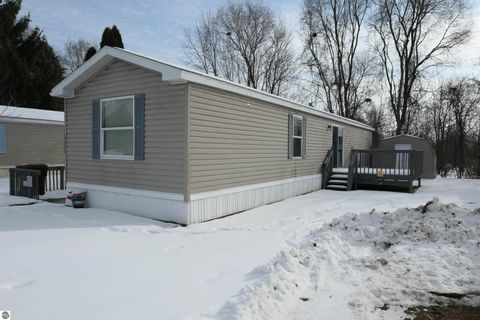 Tiny photo for 3461 Alma Drive, Alma, MI 48801 (MLS # 1942196)