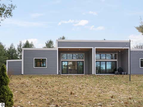 Tiny photo for 8906 Manhattan North #B, Traverse City, MI 49685 (MLS # 1941820)