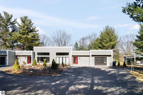 Tiny photo for 8906 Manhattan North #B, Traverse City, MI 49685 (MLS # 1941820)