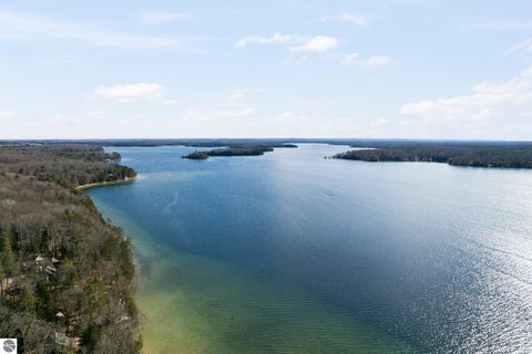 Tiny photo for 8906 Manhattan North #B, Traverse City, MI 49685 (MLS # 1941820)