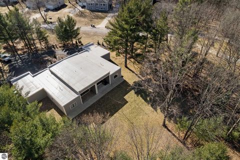 Tiny photo for 8906 Manhattan North #B, Traverse City, MI 49685 (MLS # 1941820)