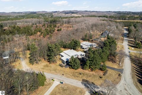 Tiny photo for 8906 Manhattan North #B, Traverse City, MI 49685 (MLS # 1941820)