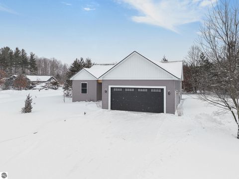 Tiny photo for 6460 Jeffrey Place, Traverse City, MI 49637 (MLS # 1941824)
