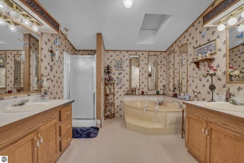 Tiny photo for 21513 23 Mile Road, Tustin, MI 49688 (MLS # 1945834)