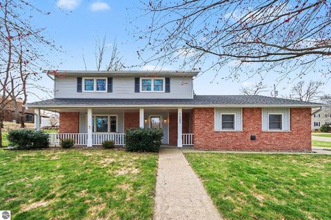 Photo of 1207 Hampton Oaks Drive, Portage, MI 49024 (MLS # 1943222)