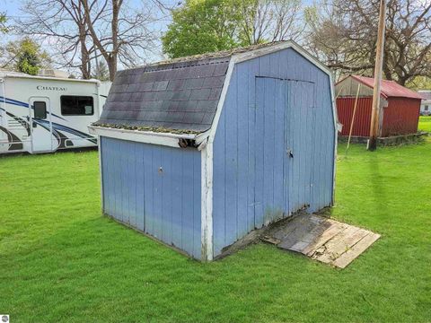 Tiny photo for 214 S Pine Street, St Louis, MI 48880 (MLS # 1942698)