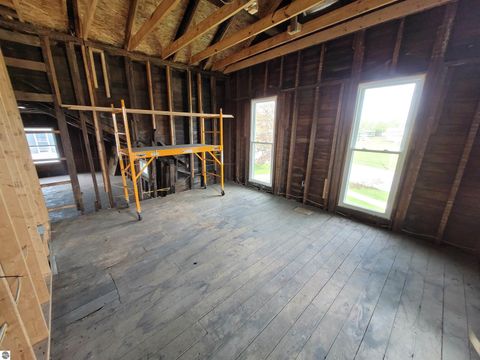 Tiny photo for 214 S Pine Street, St Louis, MI 48880 (MLS # 1942698)